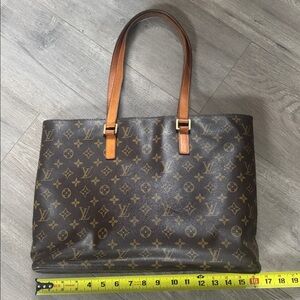 Louis Vuitton Luco monogram authentic tote